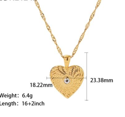 French niche retro titanium steel heart-shaped necklace stainless steel zircon love pendant necklace