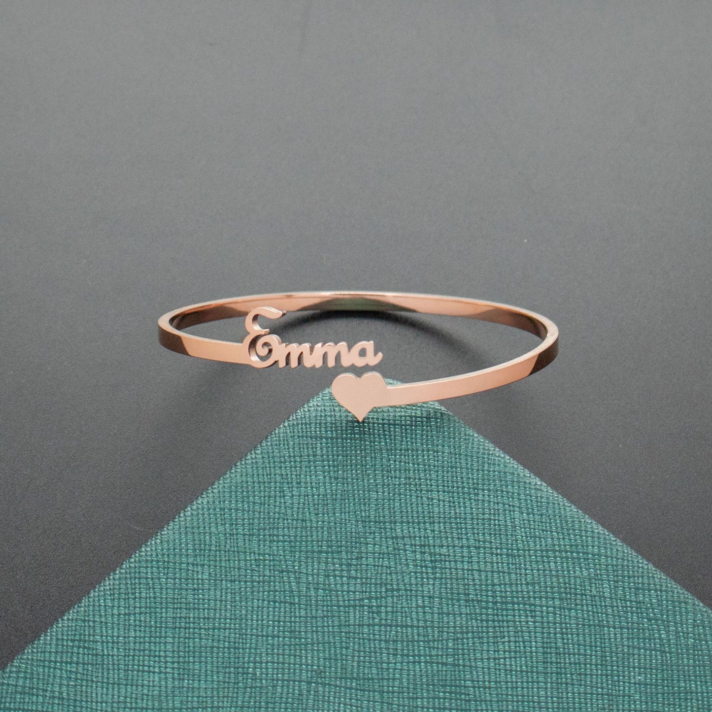 Stainless steel name 3mm bracelet Plated 18K real gold English letter bracelet