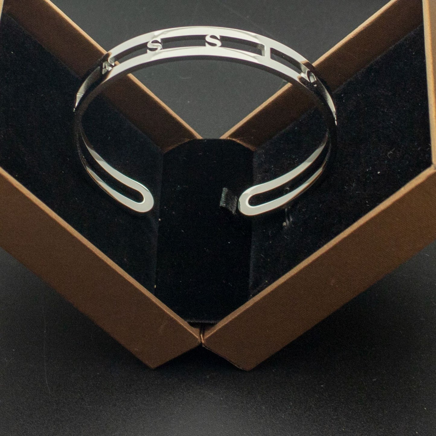 Custom Stainless Steel Name 10mm Bracelet Plated 18K Real Gold English Letter Bracelet