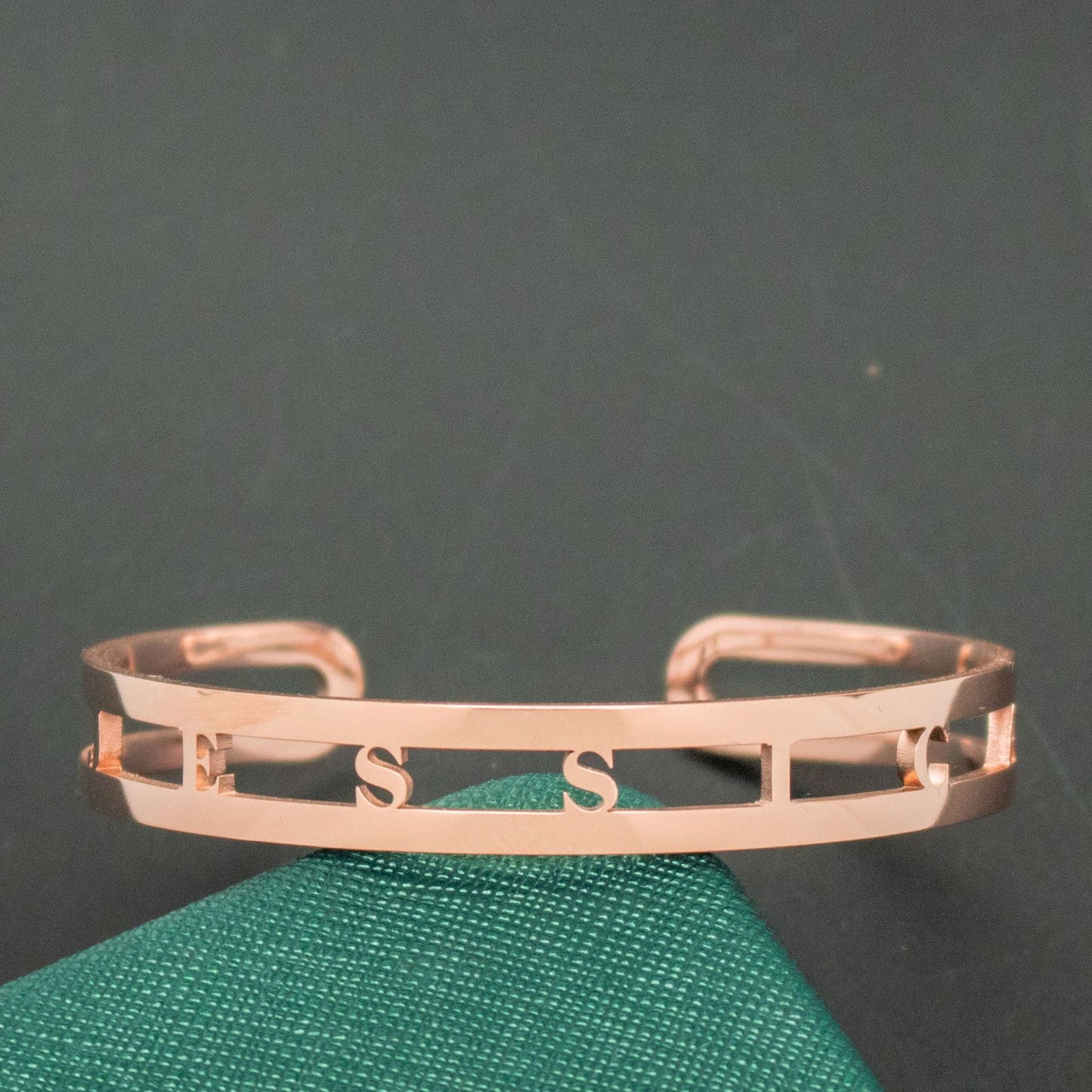 Custom Stainless Steel Name 10mm Bracelet Plated 18K Real Gold English Letter Bracelet