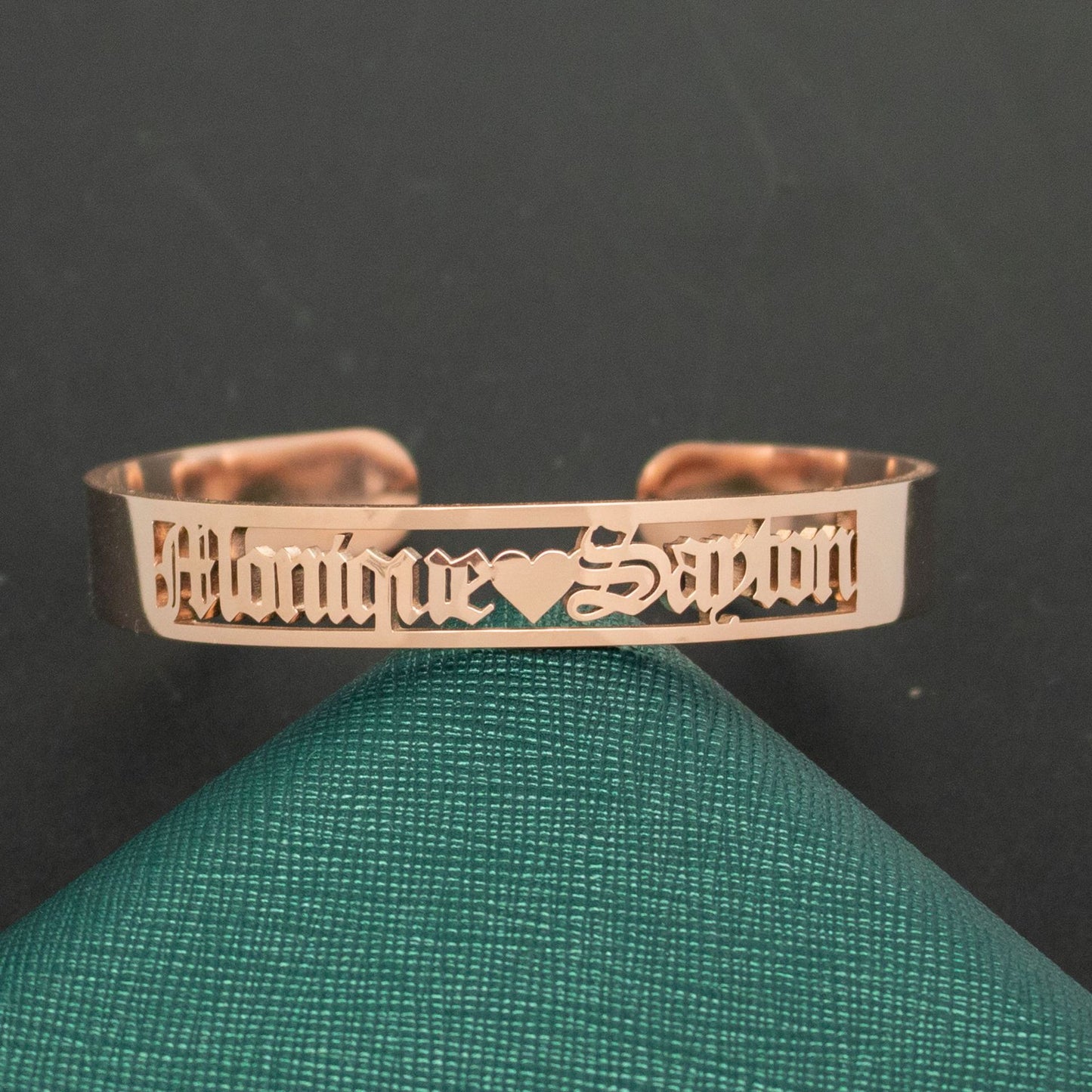 Custom Stainless Steel Name 10mm Bracelet Plated 18K Real Gold English Letter Bracelet