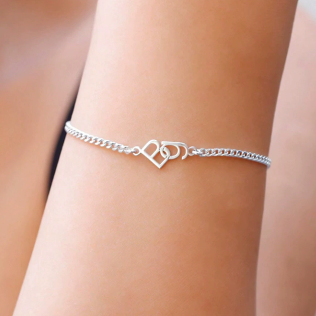 Alphabet link bracelet